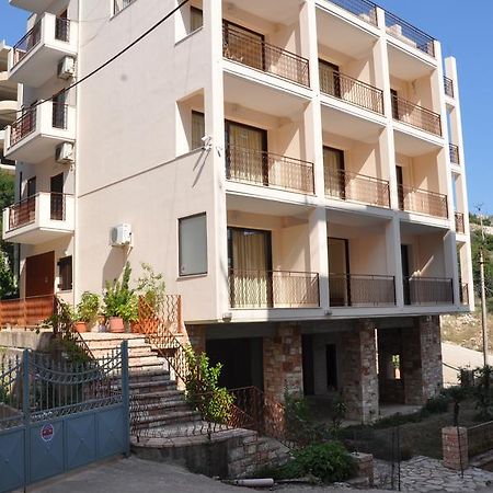 Nikos Hotel And Apartments Sarande Luaran gambar