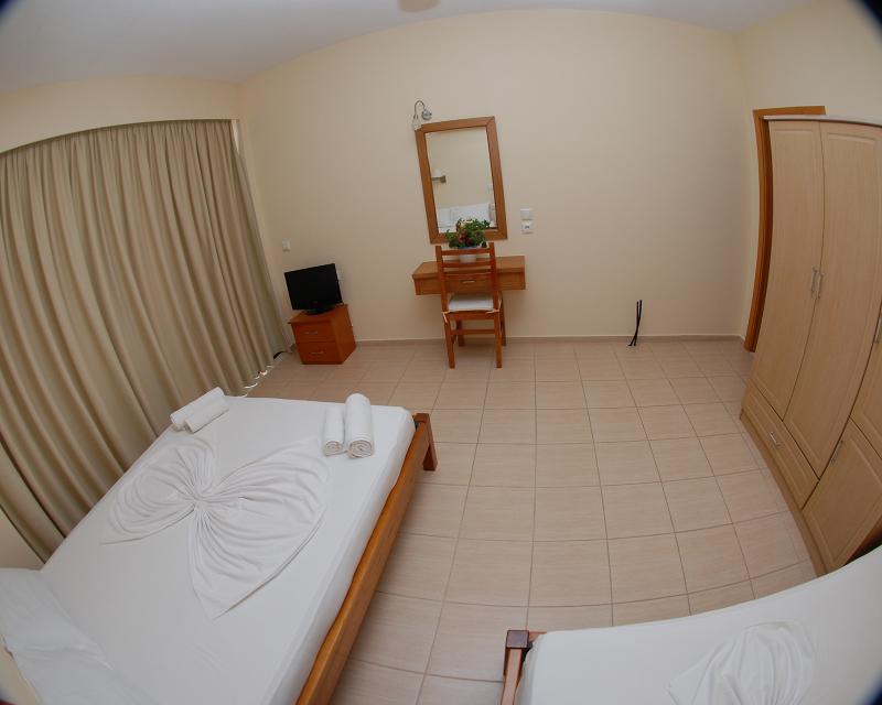 Nikos Hotel And Apartments Sarande Luaran gambar