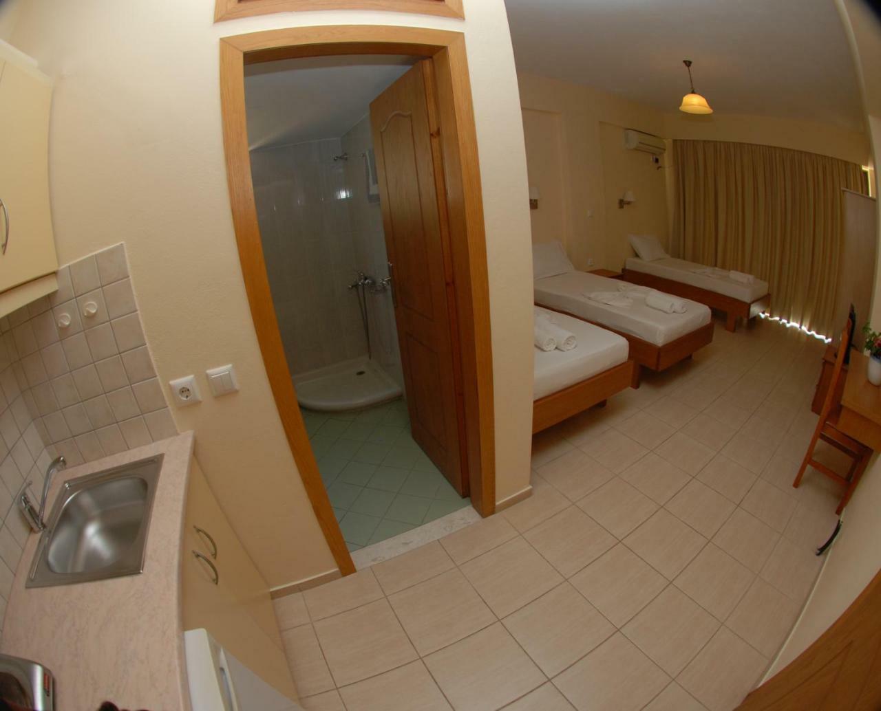 Nikos Hotel And Apartments Sarande Luaran gambar