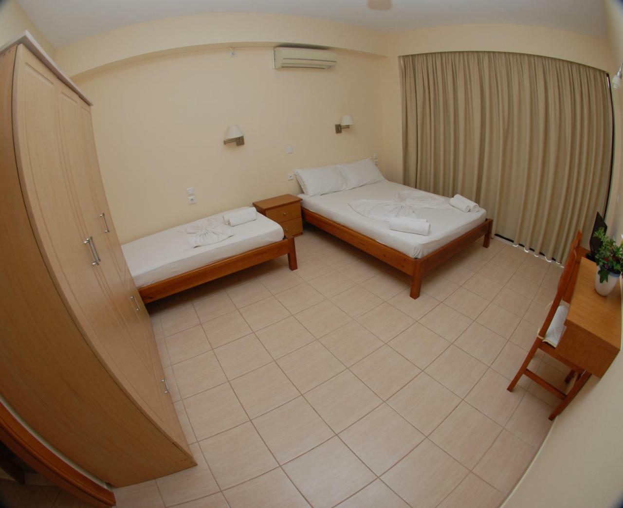 Nikos Hotel And Apartments Sarande Luaran gambar